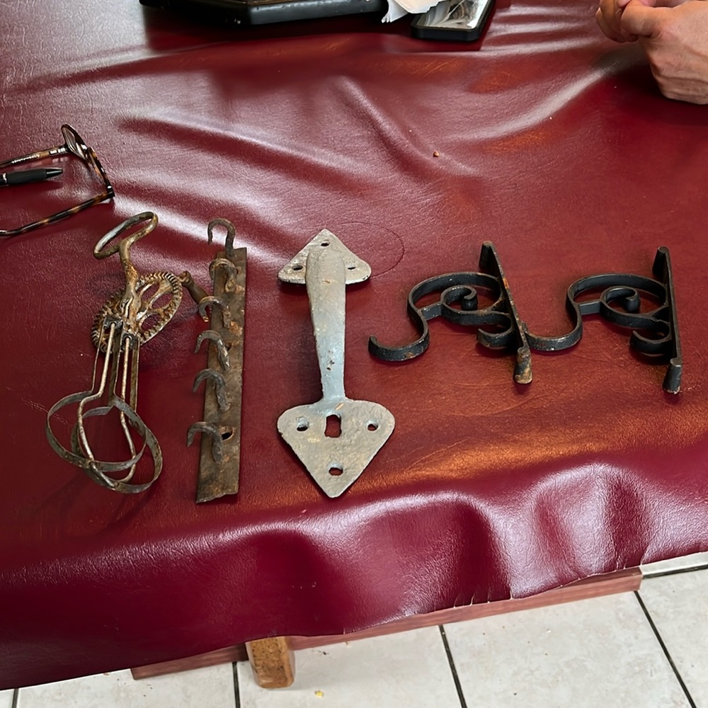 Miscellaneous vintage home items